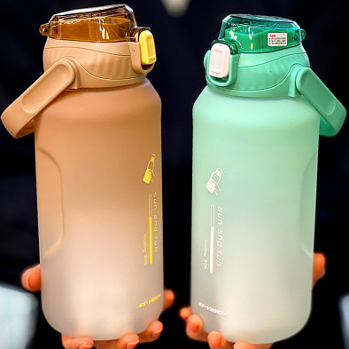 قمقمه بزرگسال yiben مات دسته دار حجم 1.5لیتر